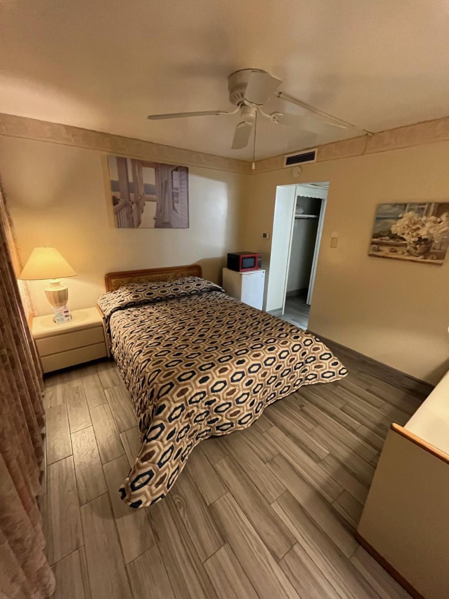 Landmark Motel Wildwood Bagian luar foto