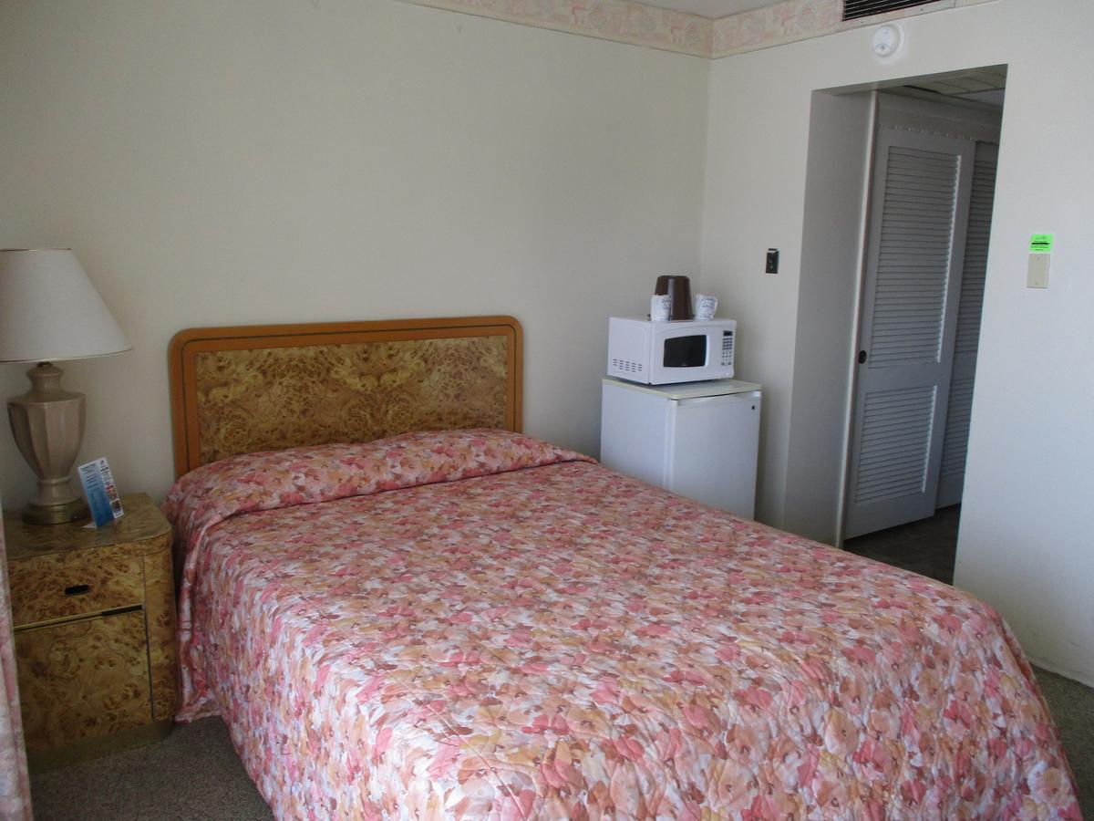 Landmark Motel Wildwood Bagian luar foto